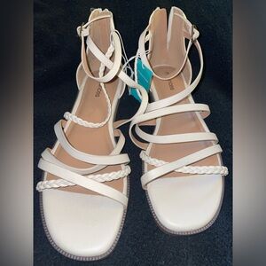 Womens new size 9 Elegant Cream Strappy Sandals